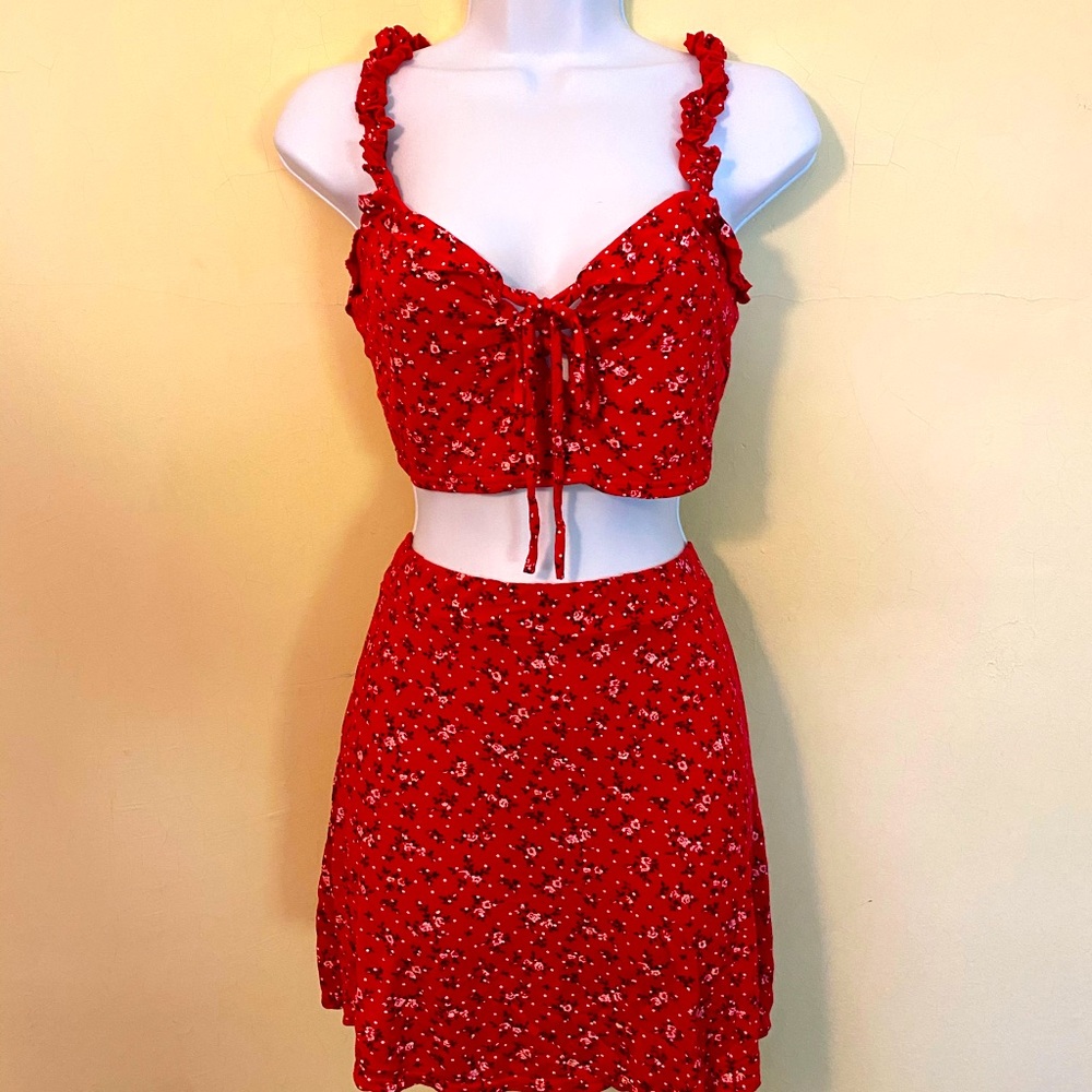 PRETTYLITTLETHING Red Skirt Set